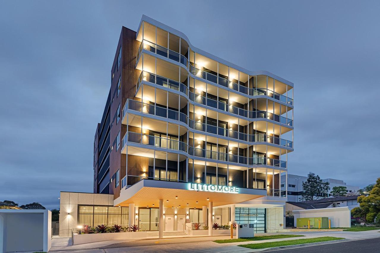 Littomore Suites Kingswood Penrith Extérieur photo