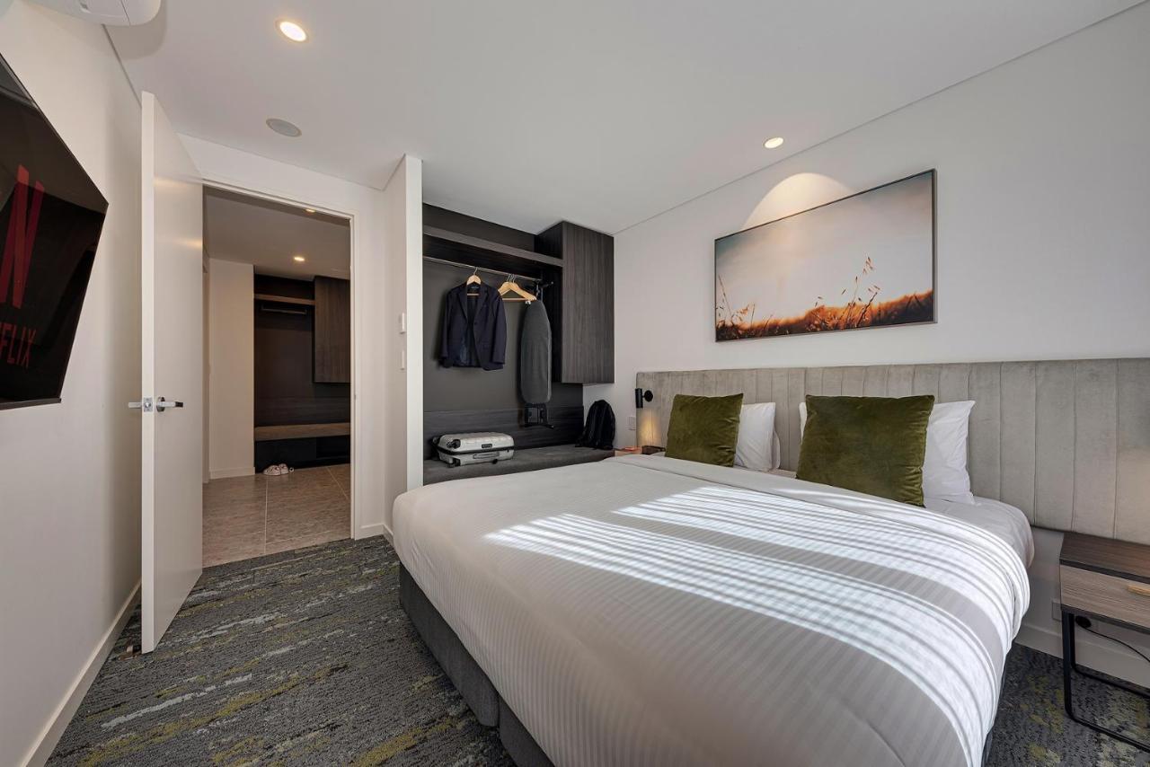 Littomore Suites Kingswood Penrith Extérieur photo