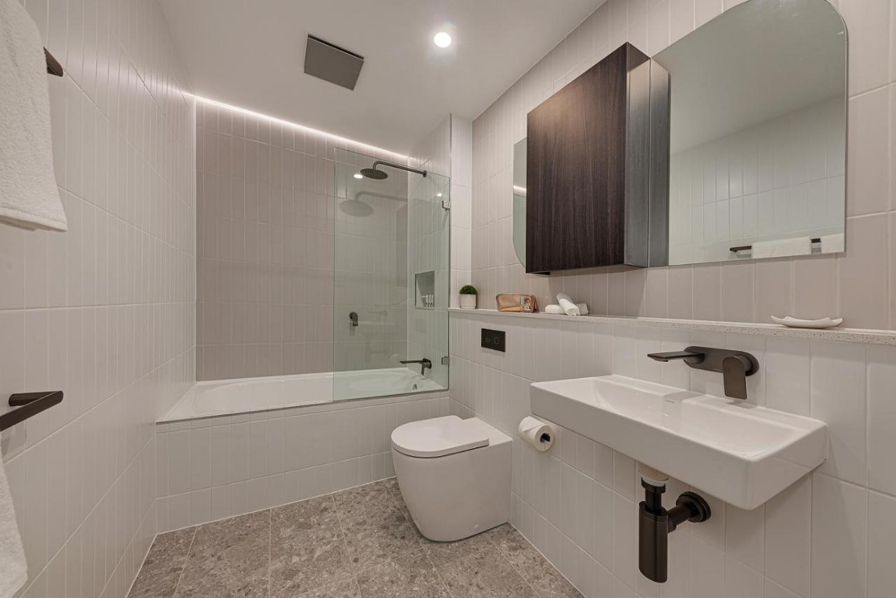 Littomore Suites Kingswood Penrith Extérieur photo