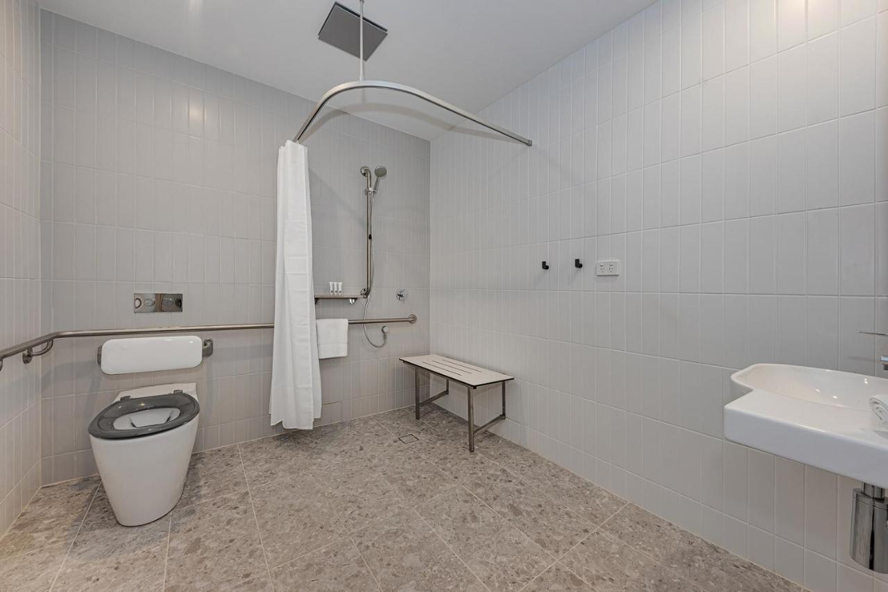 Littomore Suites Kingswood Penrith Extérieur photo